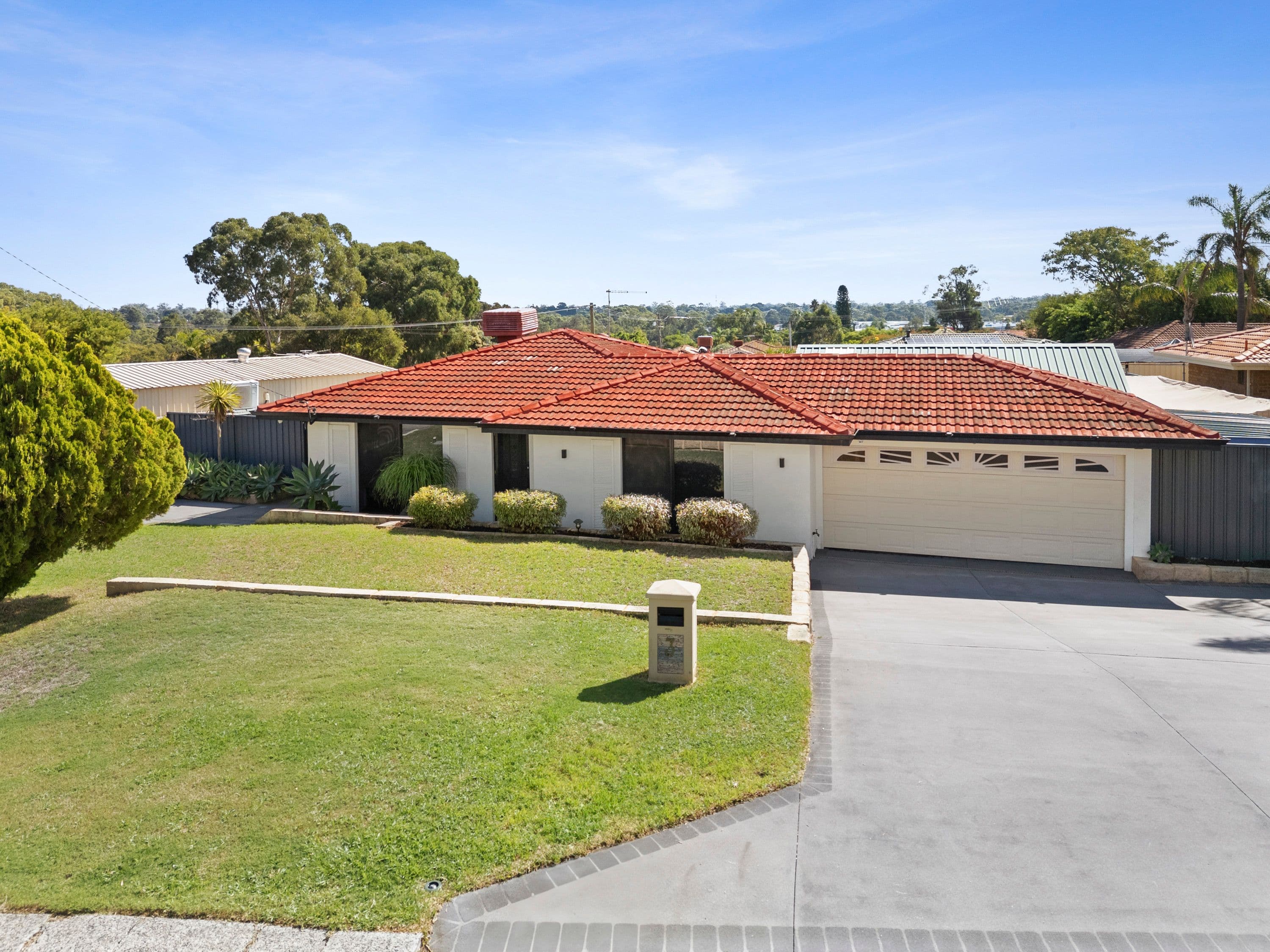 3 Perriam Close, Parmelia WA 6167, Parmelia - Thumbnail 2