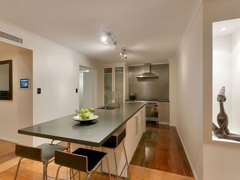 10 Burlington Street, Holland Park QLD 4121, Holland Park - Thumbnail 8