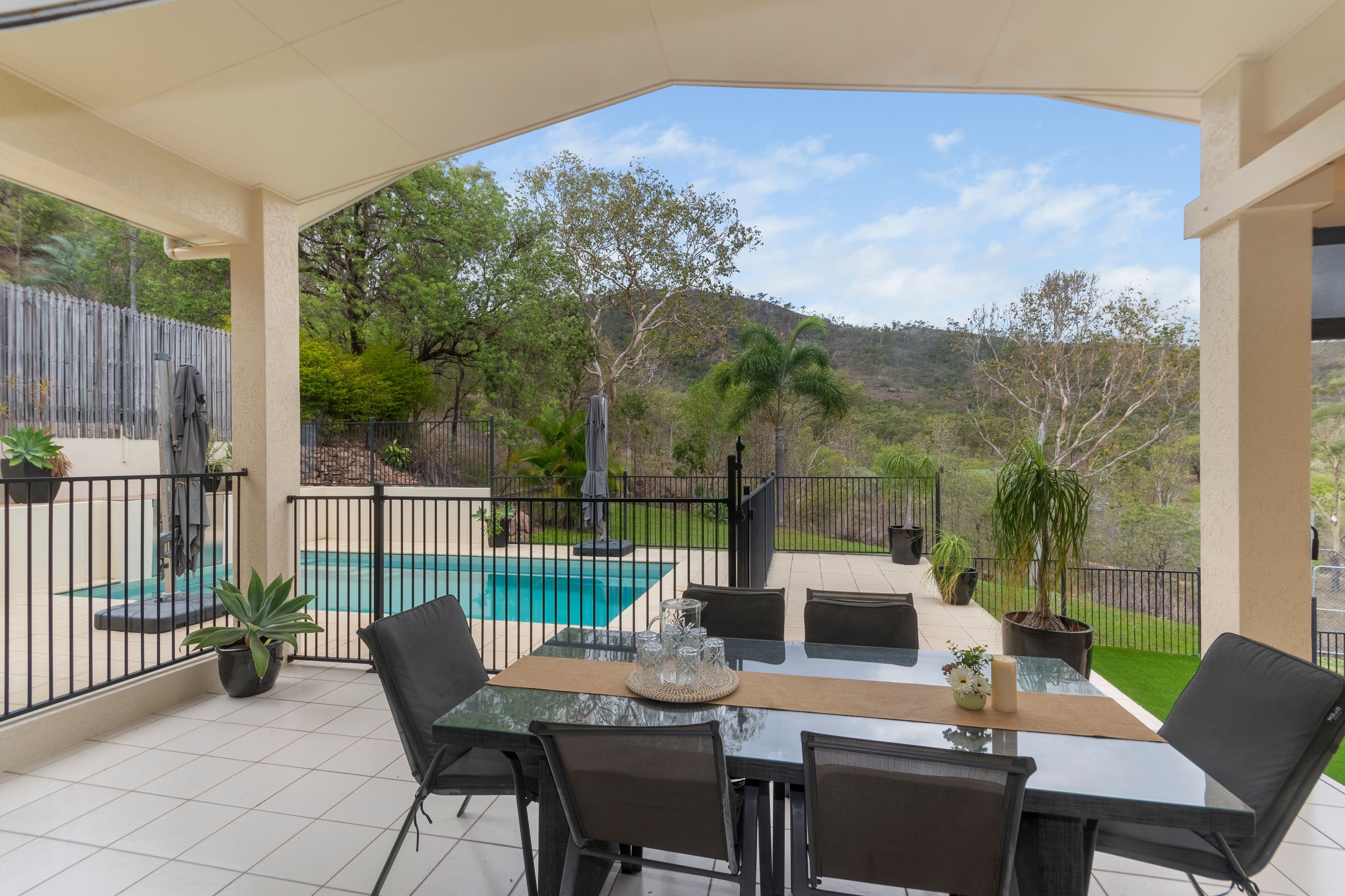 35 Coral Sea Crescent, Wulguru QLD 4811, Wulguru - Thumbnail 2