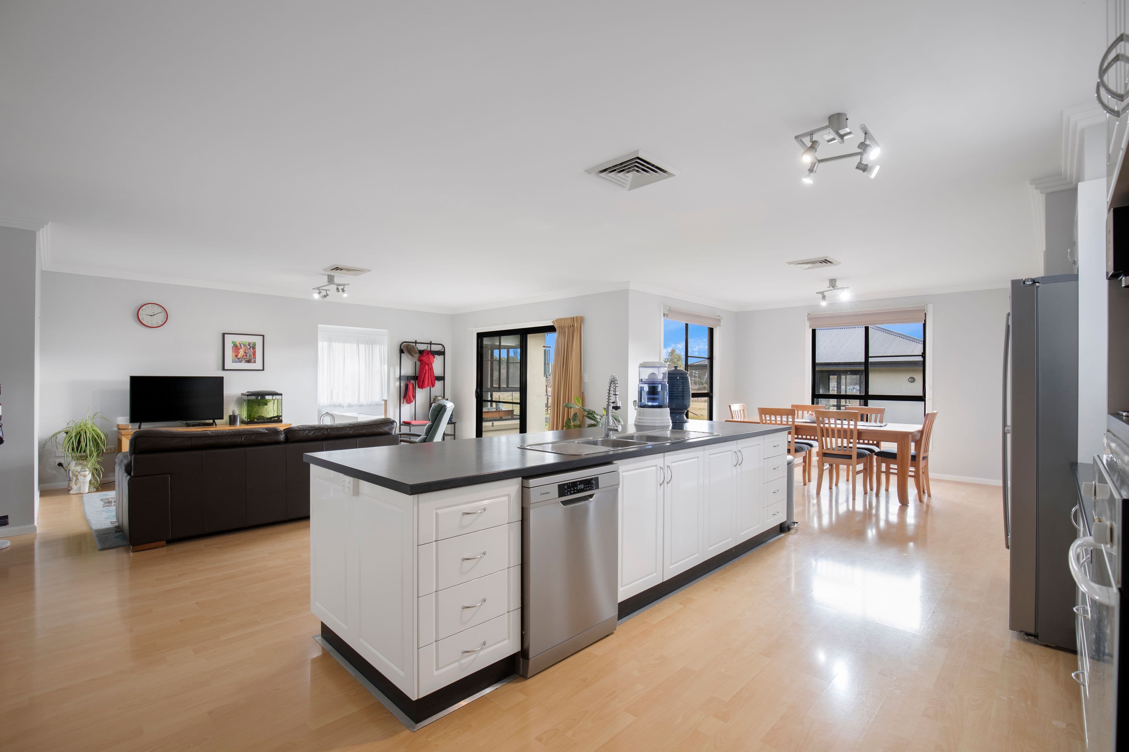 34a Dangarsleigh Road, Armidale NSW 2350, Armidale - Thumbnail 4