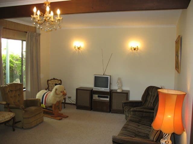 13 Sadlier Street, LOXTON SA 5333, Loxton - Thumbnail 2