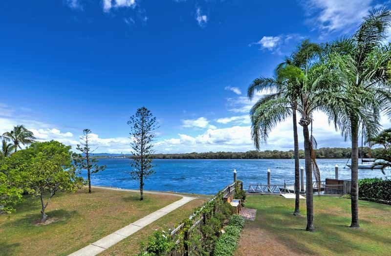 8 Paradise Parade, PARADISE POINT QLD 4216, Paradise Point - Image 1