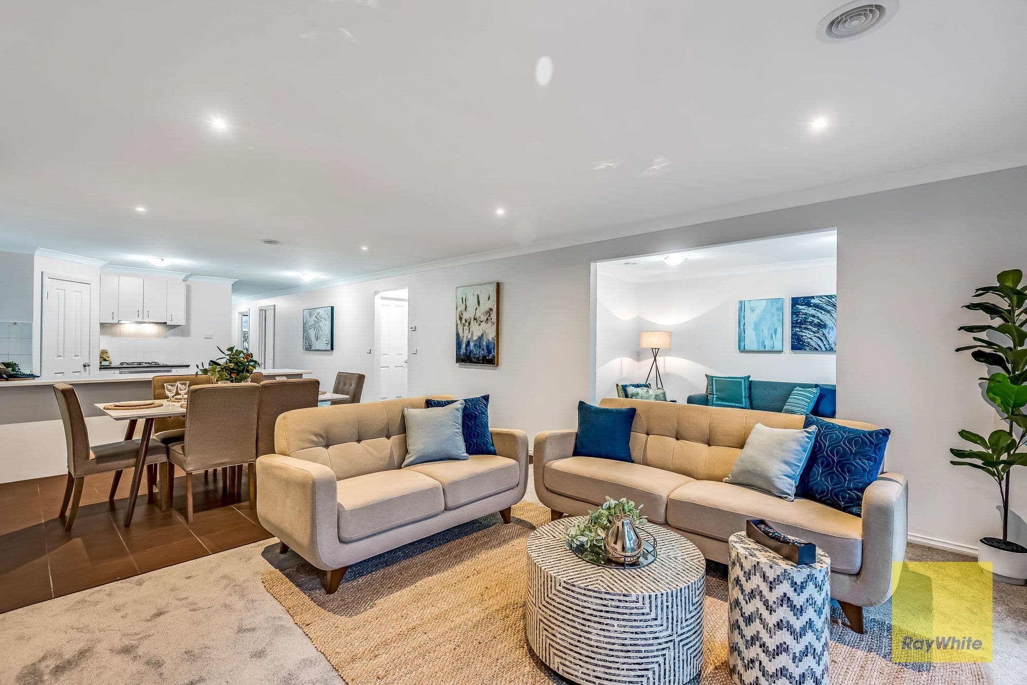 14 Lookout Way, Tarneit VIC 3029, Tarneit - Thumbnail 2