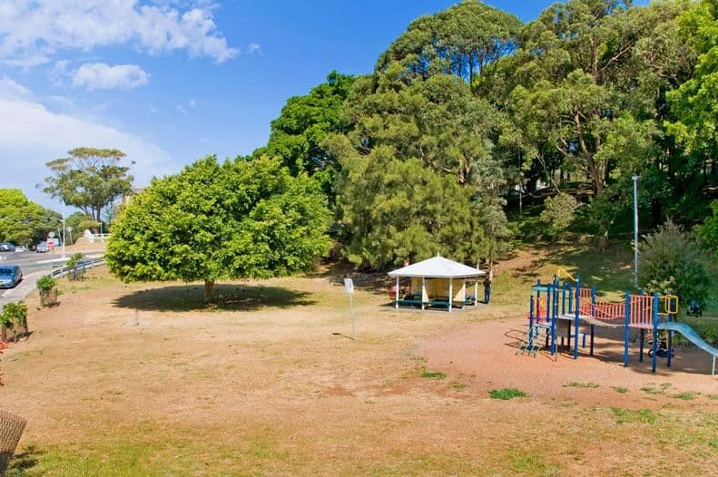3 Martins Avenue, BONDI NSW 2026, Bondi Beach - Thumbnail 3