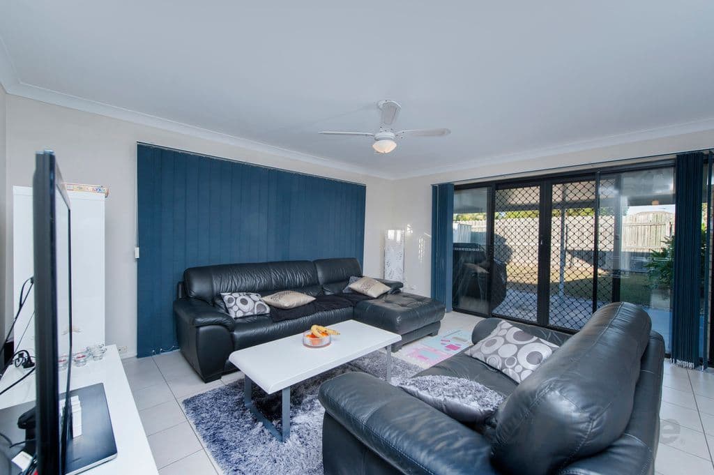72 Benbek Crct, SUNNYBANK HILLS QLD 4109, Sunnybank Hills - Thumbnail 3