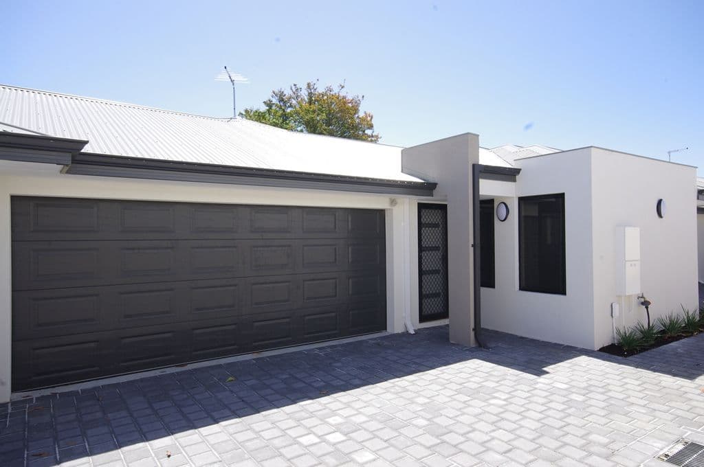 9a Woodchester Road, NOLLAMARA WA 6061, Nollamara - Thumbnail 2