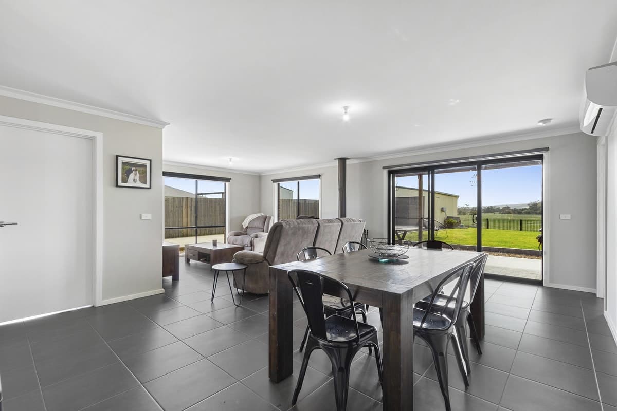 18 Ridge Boulevard, Yinnar VIC 3869, Yinnar - Thumbnail 8