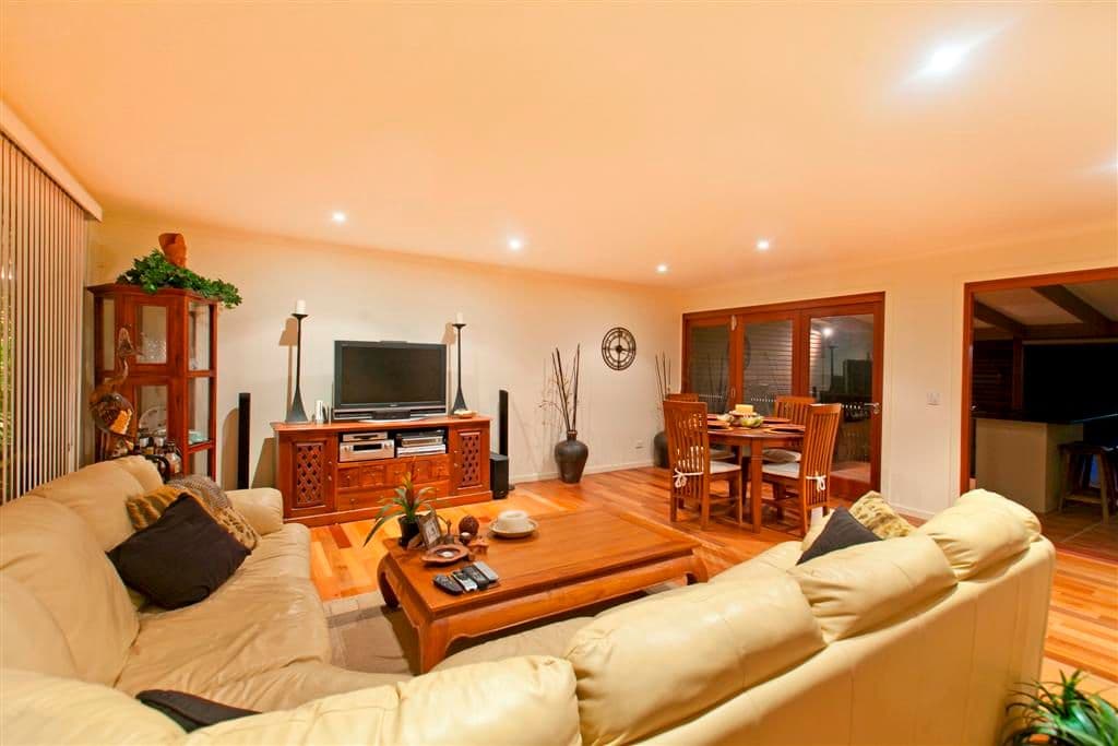 5 Timbarra Court, CAPALABA QLD 4157, Capalaba - Thumbnail 3