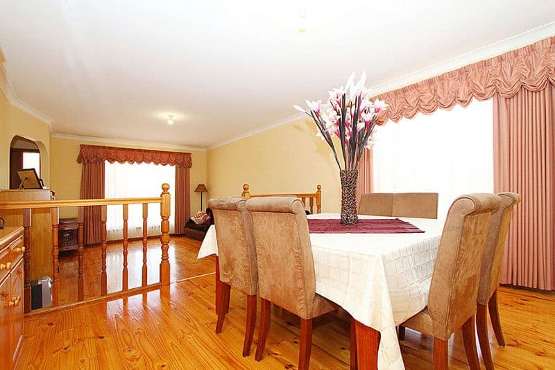 10 Appletree Drive, MILL PARK VIC 3082, Mill Park - Thumbnail 4