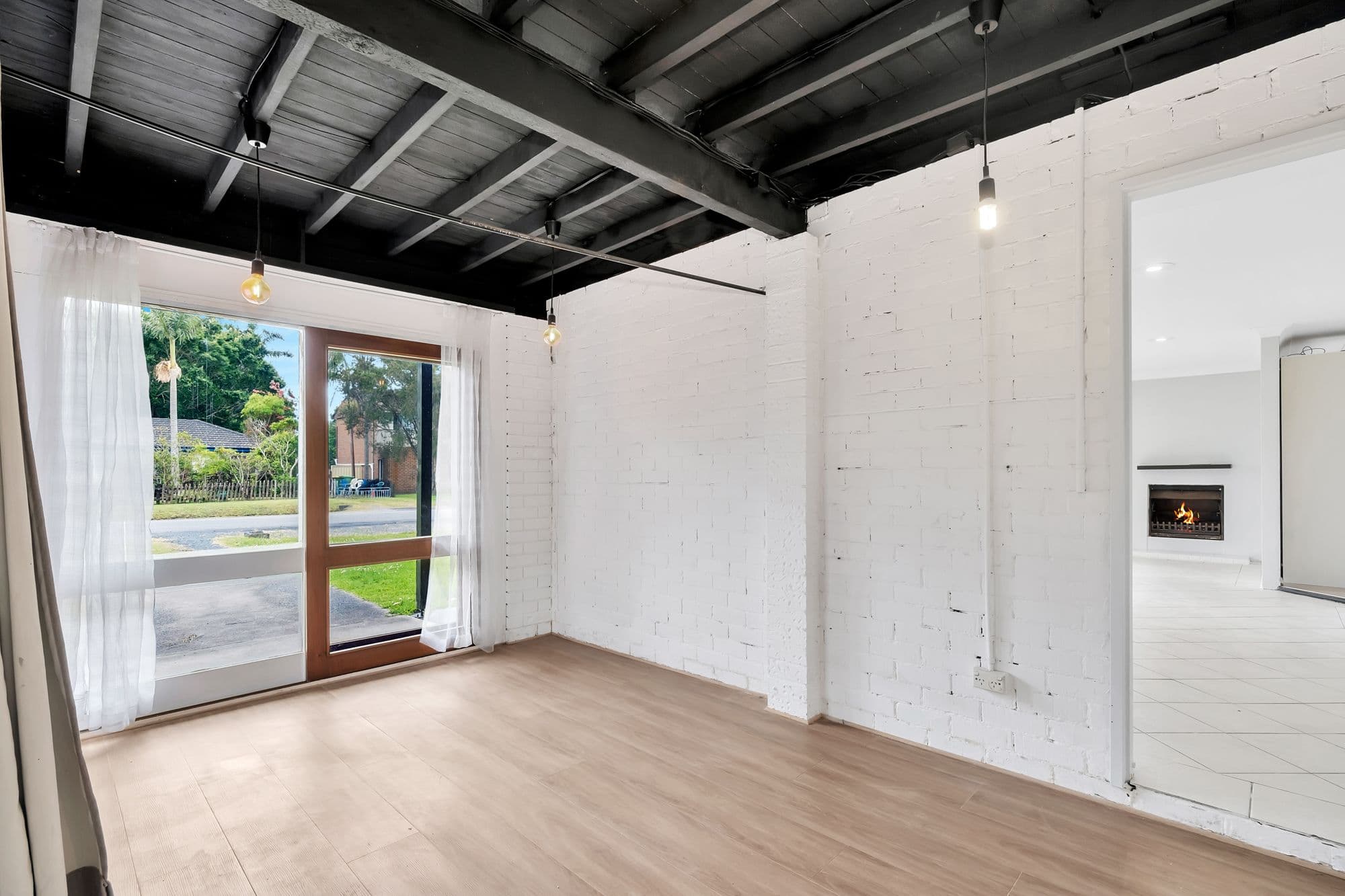 14 Erin Avenue, Berkeley Vale NSW 2261, Berkeley Vale - Thumbnail 5