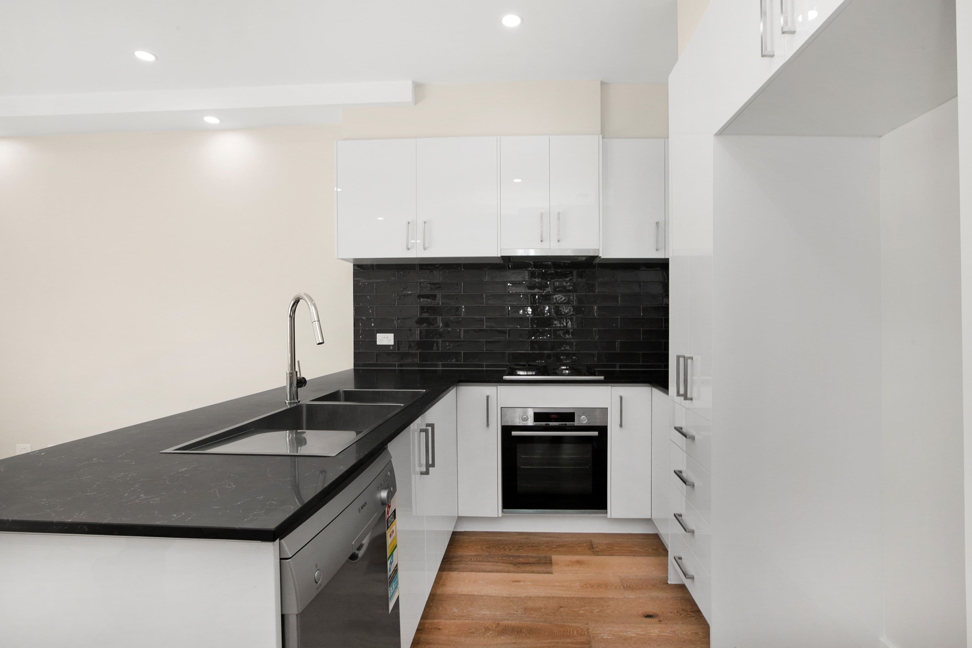 104A Royal Parade, Reservoir VIC 3073, Reservoir - Thumbnail 5
