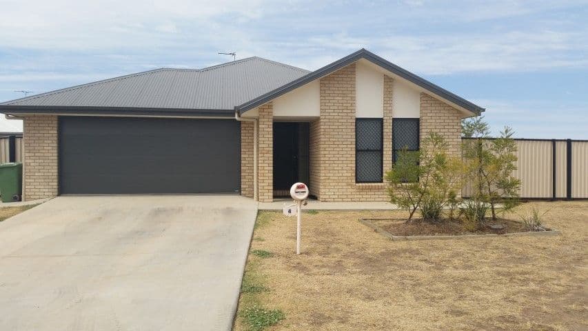 4 Beetson Drive, Roma QLD 4455, Roma - Thumbnail 2