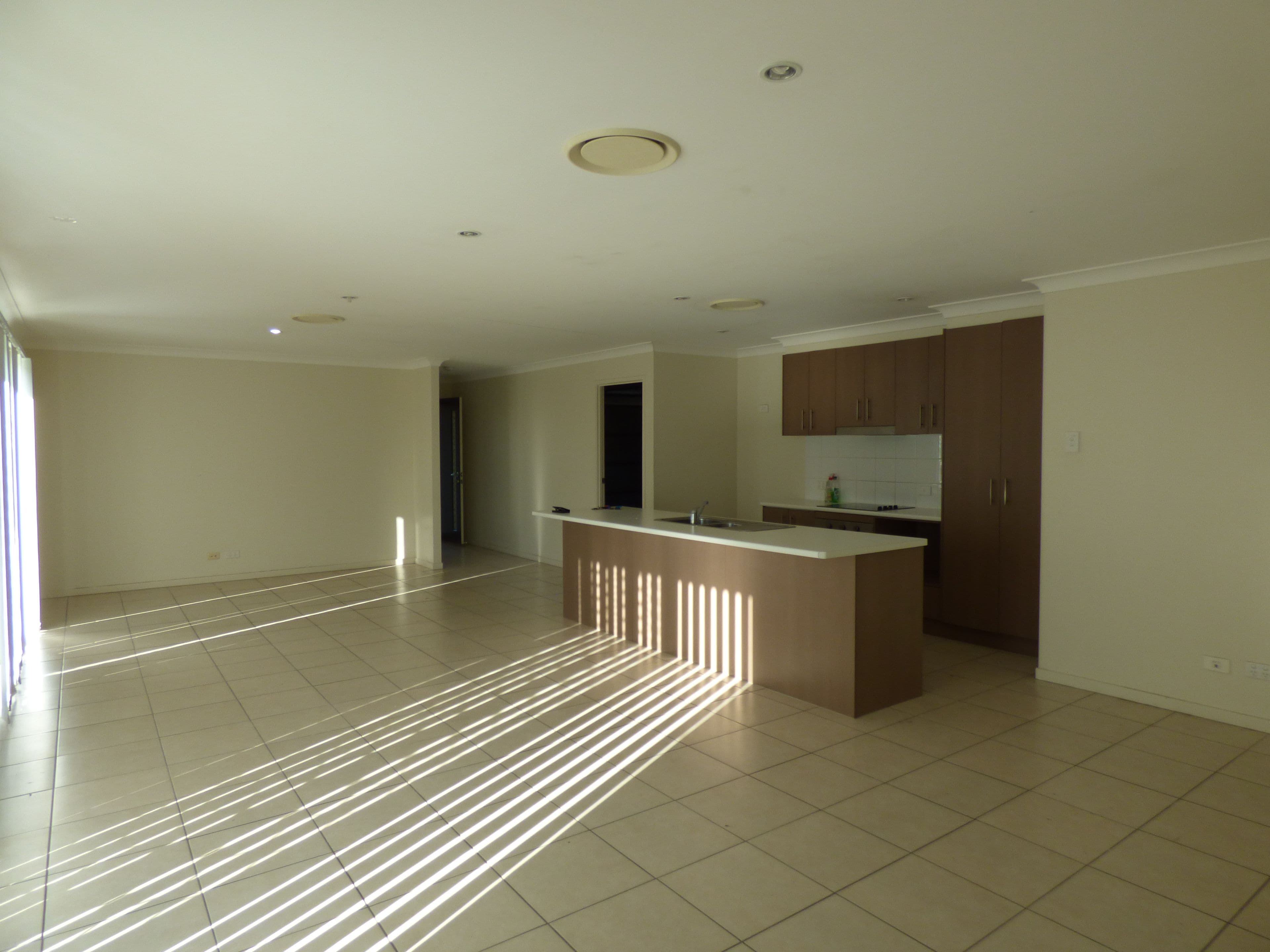 4 Beetson Drive, Roma QLD 4455, Roma - Thumbnail 4