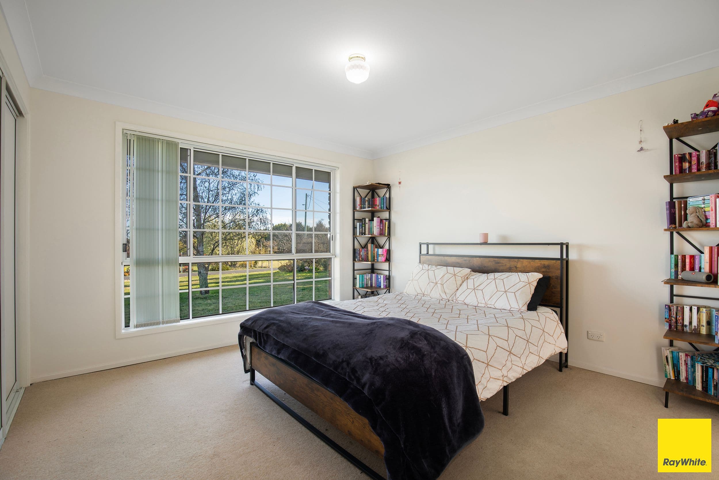 11 Elm Street, Guyra NSW 2365, Guyra - Thumbnail 4