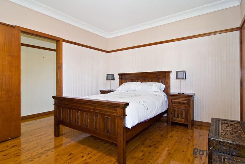 18 Hinkler Street, KEDRON QLD 4031, Kedron - Thumbnail 6