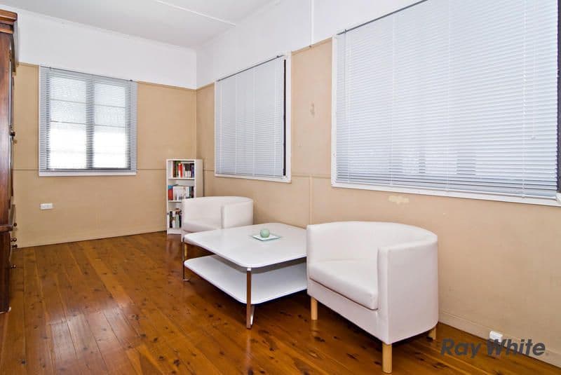 18 Hinkler Street, KEDRON QLD 4031, Kedron - Thumbnail 7