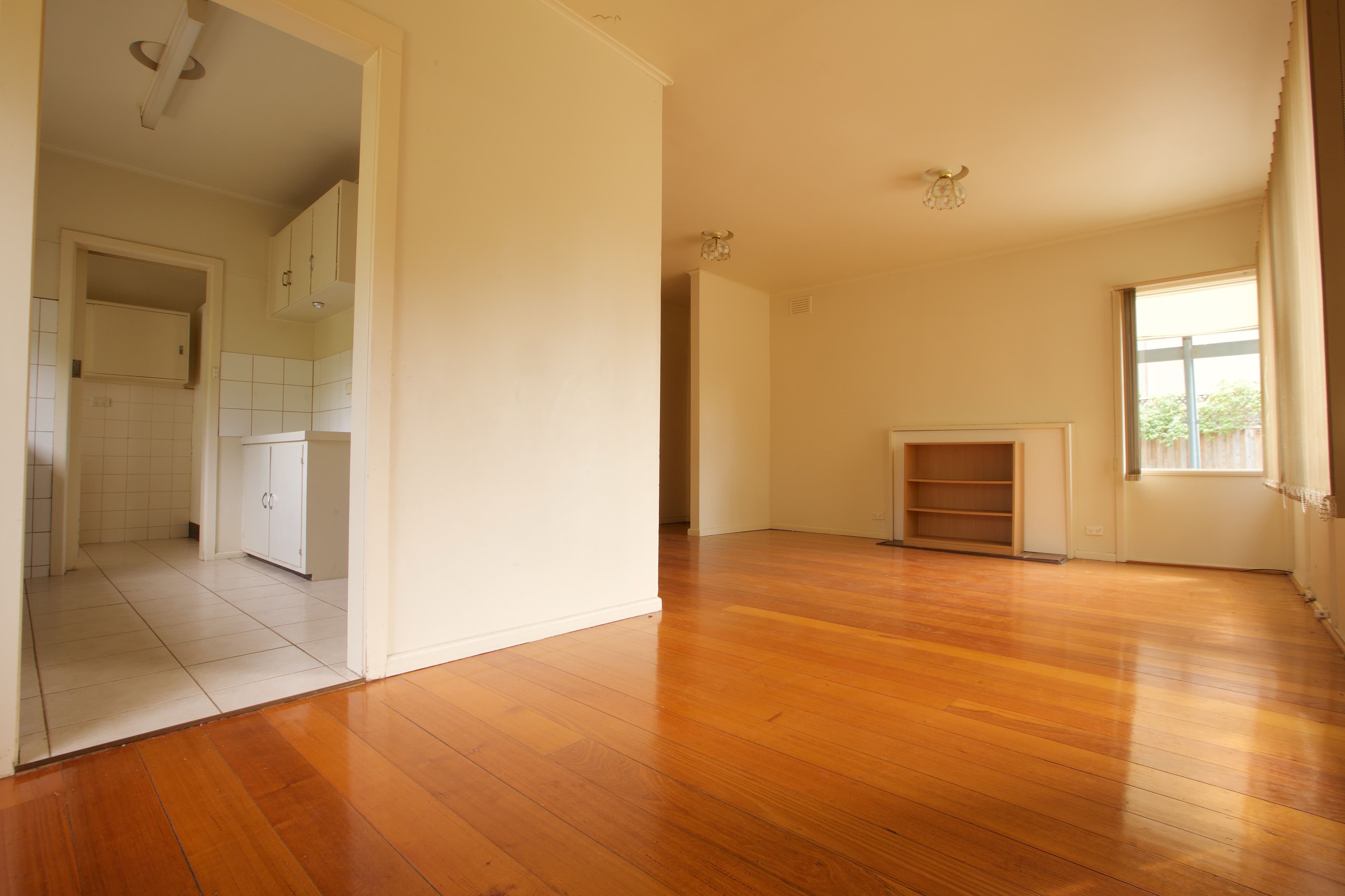 9 Floreat Court, Glen Waverley VIC 3150, Glen Waverley - Thumbnail 2