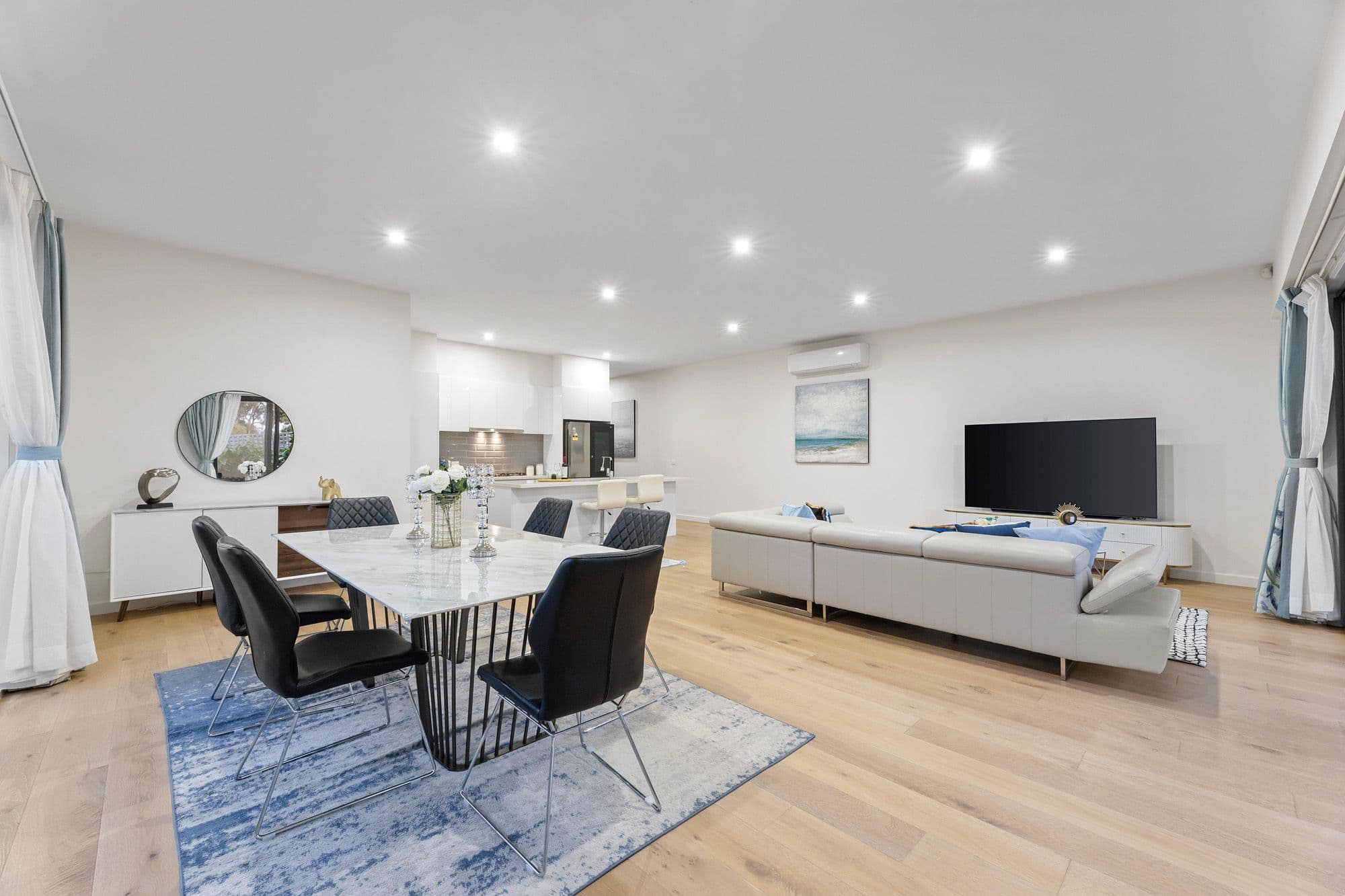 4 Centaur Grove, Doncaster East VIC 3109, Doncaster East - Thumbnail 2