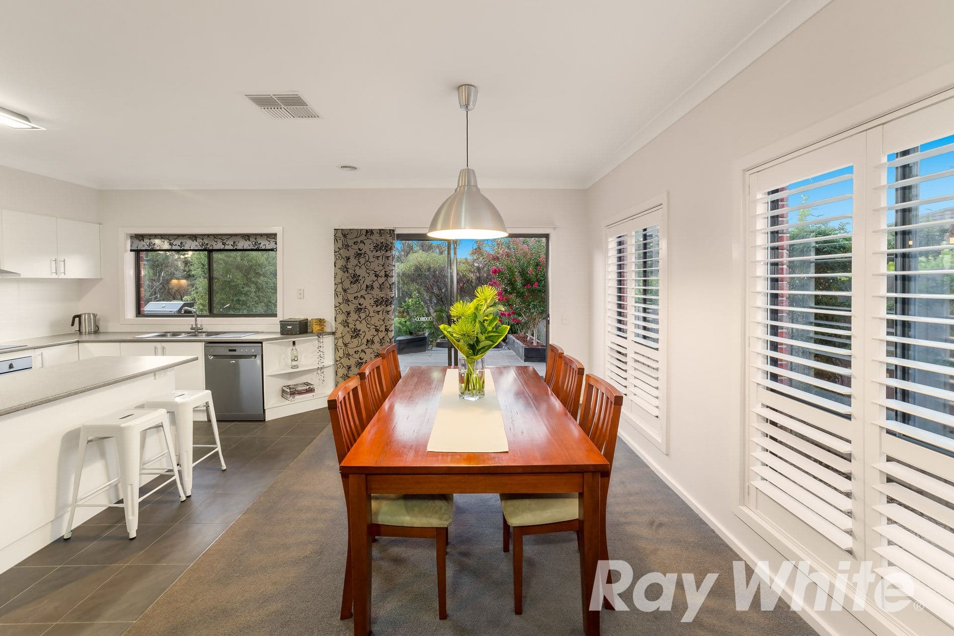 8 Sanctuary Court, Diamond Creek VIC 3089, Diamond Creek - Thumbnail 2