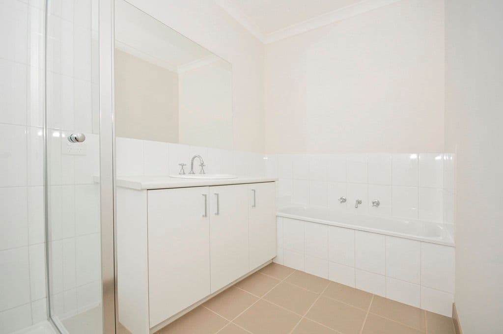 2a SEVENOAKS Avenue, CROYDON VIC 3136, Croydon - Thumbnail 7