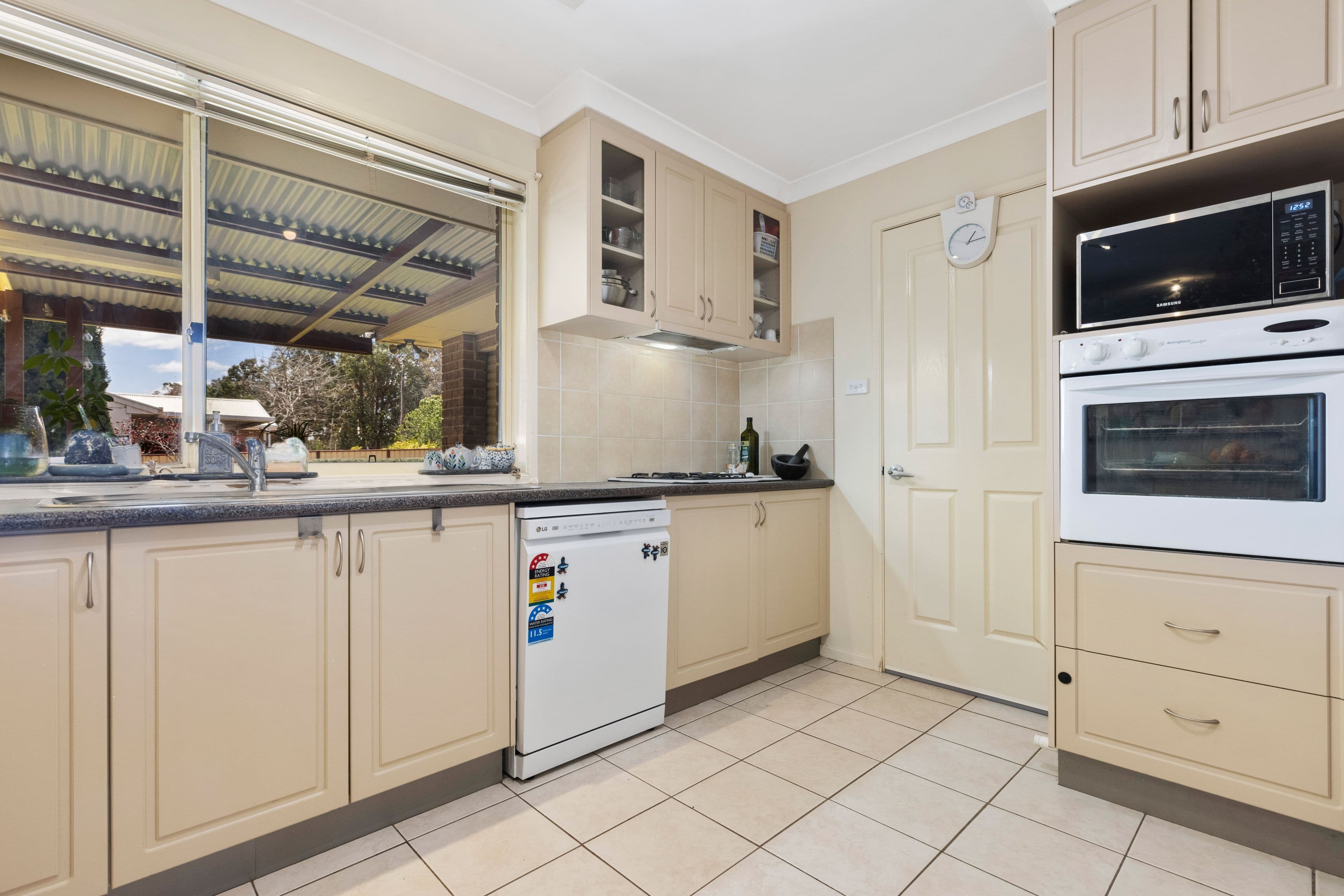 54 Bywong Street, Sutton NSW 2620, Sutton - Thumbnail 5