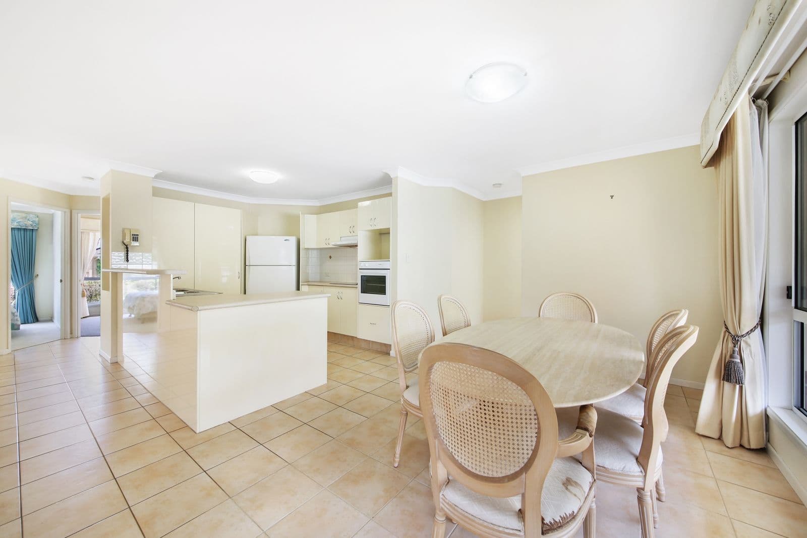 22 Christina Ryan Way, Arundel QLD 4214, Arundel - Thumbnail 5