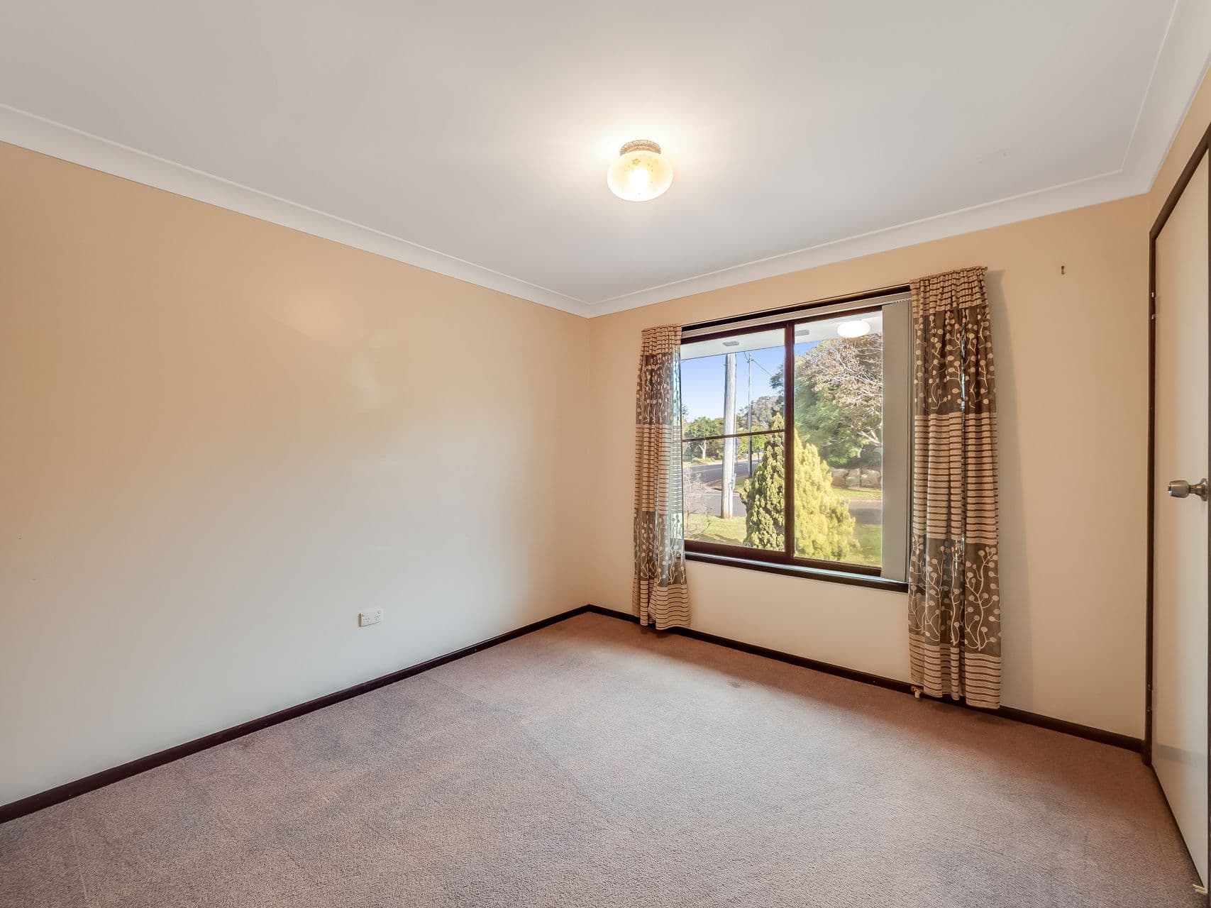 43 Charnley Street, Kearneys Spring QLD 4350, Kearneys Spring - Thumbnail 4