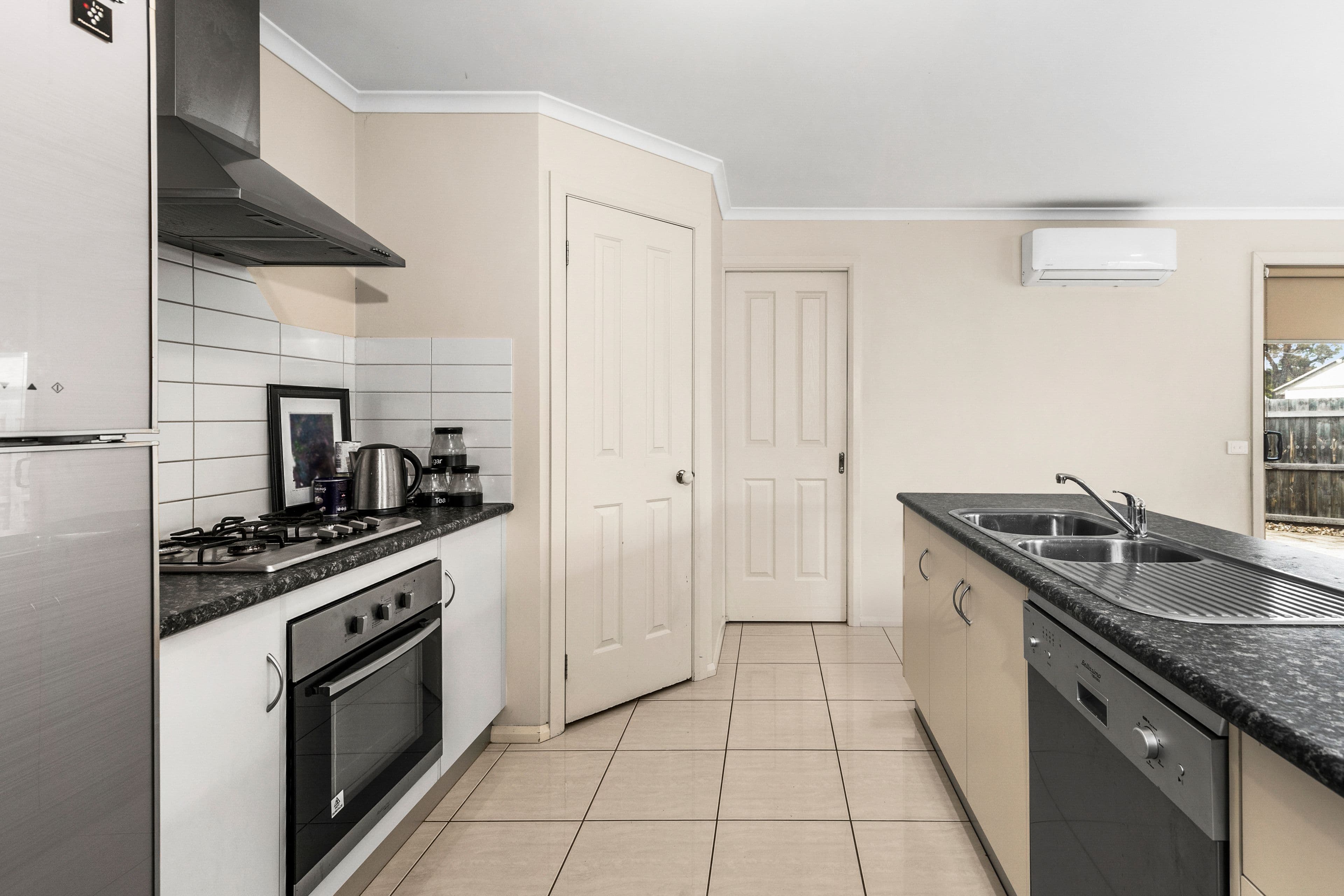 23 Flinders Avenue, Lara VIC 3212, Lara - Thumbnail 2