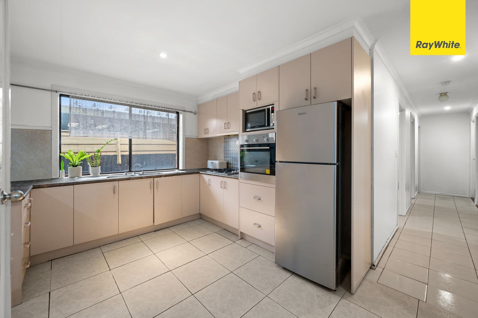 2 Coventry Place, Melton South VIC 3338, Melton South - Thumbnail 4