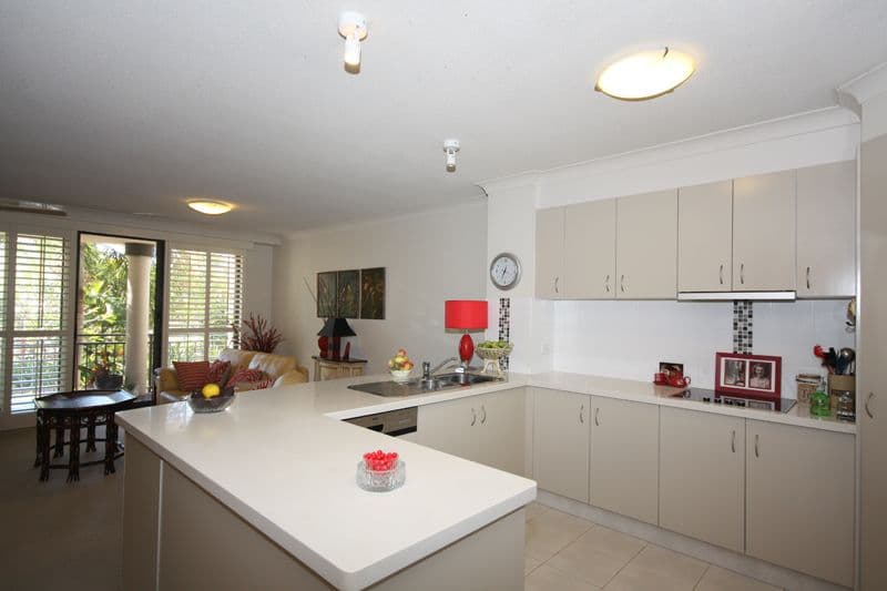 4908/5 ‘WaterPoint’ Harbour Side Court, Biggera Waters, QLD, 4216, Biggera Waters - Thumbnail 5