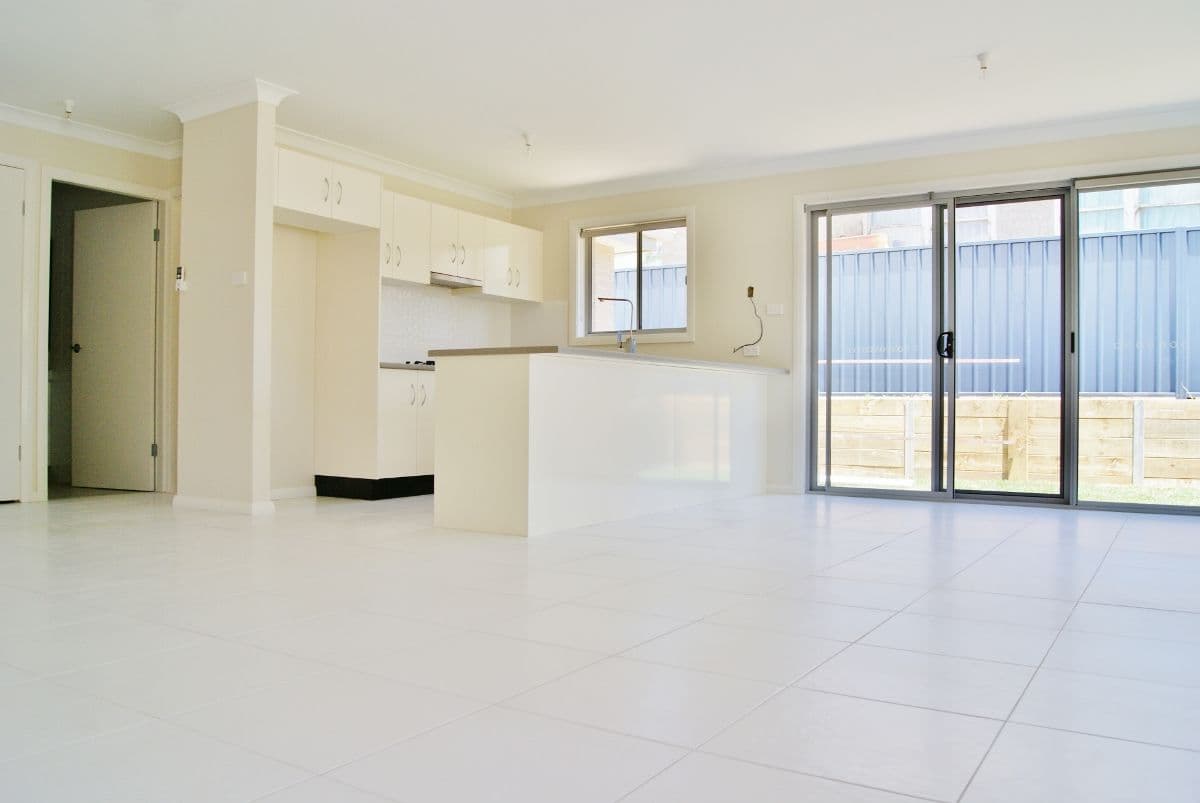 4B Yass Street, YOUNG NSW 2594, Young - Thumbnail 2