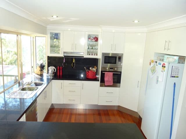17 Winland Drive, DEEBING HEIGHTS QLD 4306, Deebing Heights - Thumbnail 4