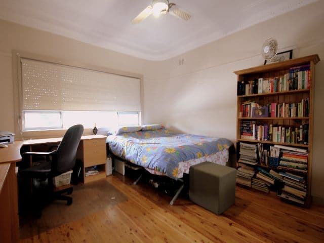 217 Henry Lawson Drive, GEORGES HALL NSW 2198, Georges Hall - Thumbnail 8