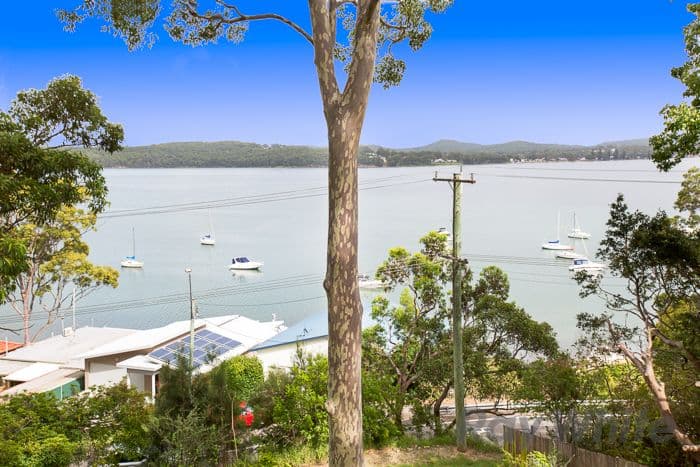 17 Croft Road, Eleebana NSW 2282, Eleebana - Thumbnail 2