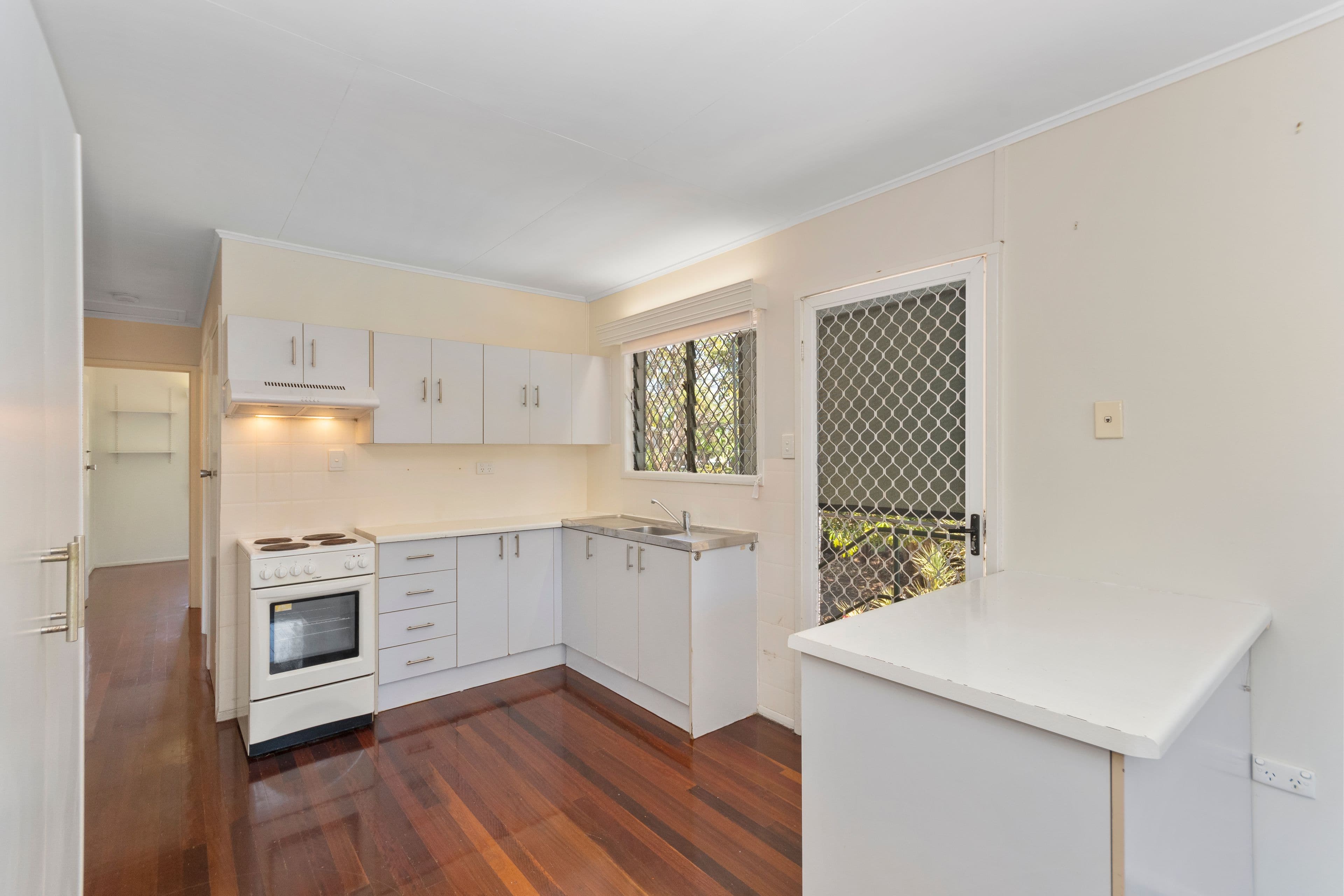 323 Charles Street, Heatley QLD 4814, Heatley - Thumbnail 4