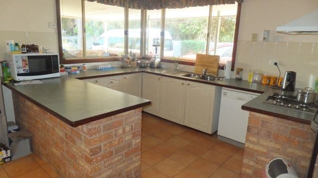 4 Meiklejohn Crescent, Carnarvon WA 6701, Brockman - Thumbnail 2