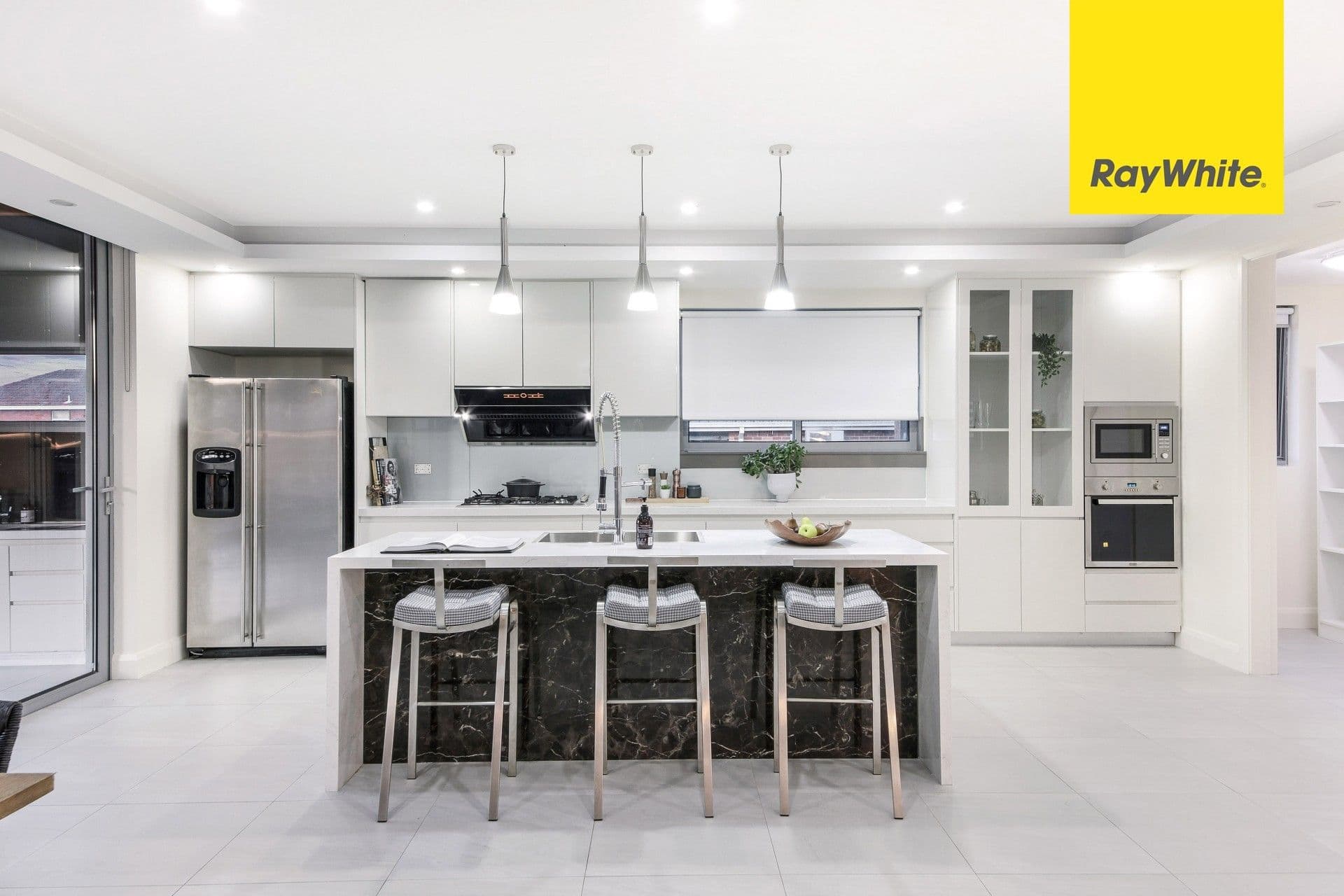 40 Vivienne Street, Kingsgrove NSW 2208, Kingsgrove - Thumbnail 2