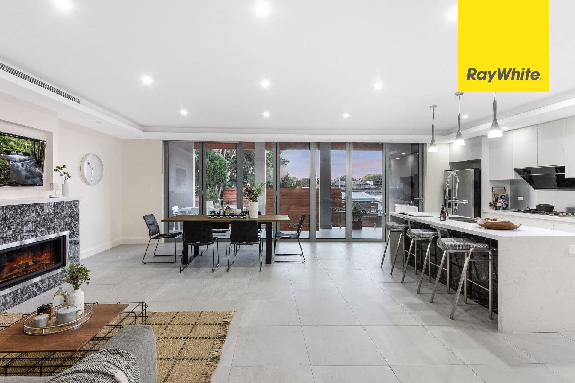 40 Vivienne Street, Kingsgrove NSW 2208, Kingsgrove - Thumbnail 4