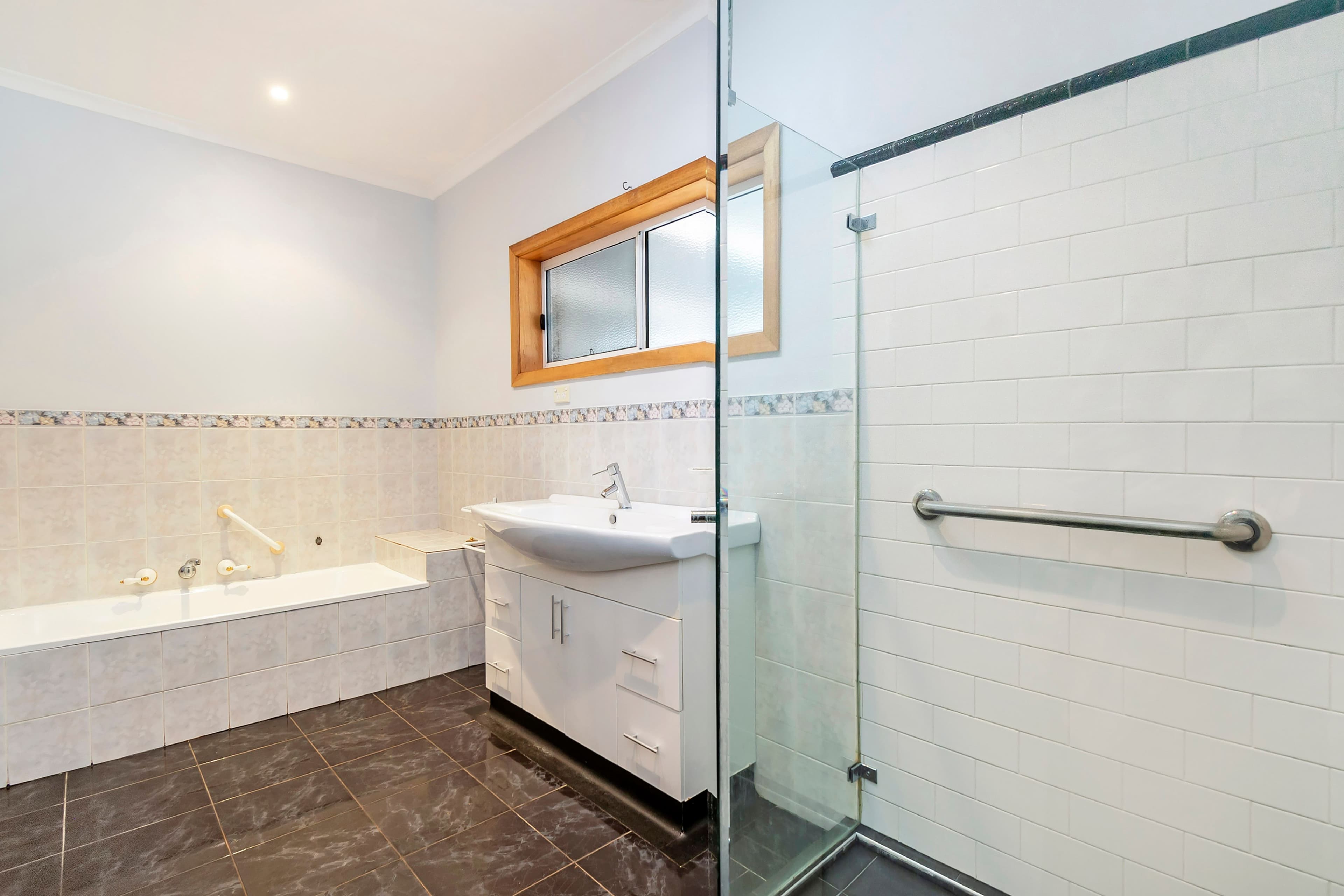 83 Koroit Street, Warrnambool VIC 3280, Warrnambool - Thumbnail 5