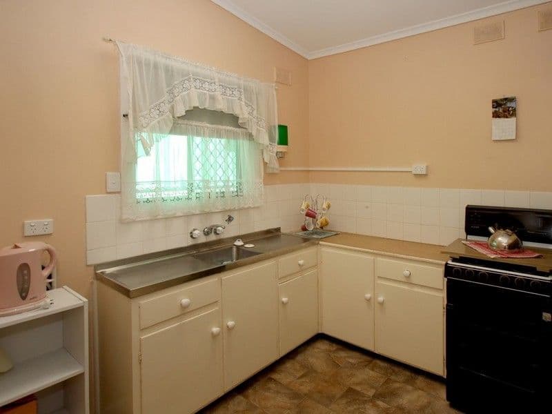 3 Belfast Street, TAPEROO SA 5017, Taperoo - Thumbnail 2