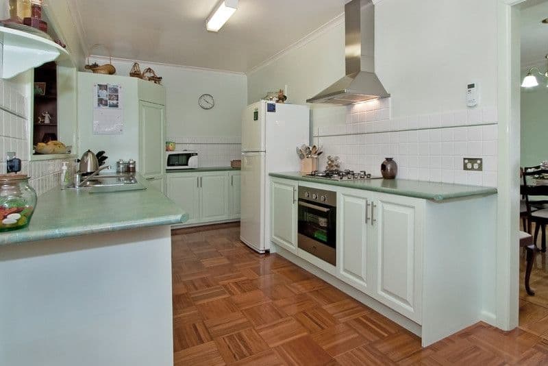 4 Cornhill Street, FERNTREE GULLY VIC 3156, Ferntree Gully - Thumbnail 3