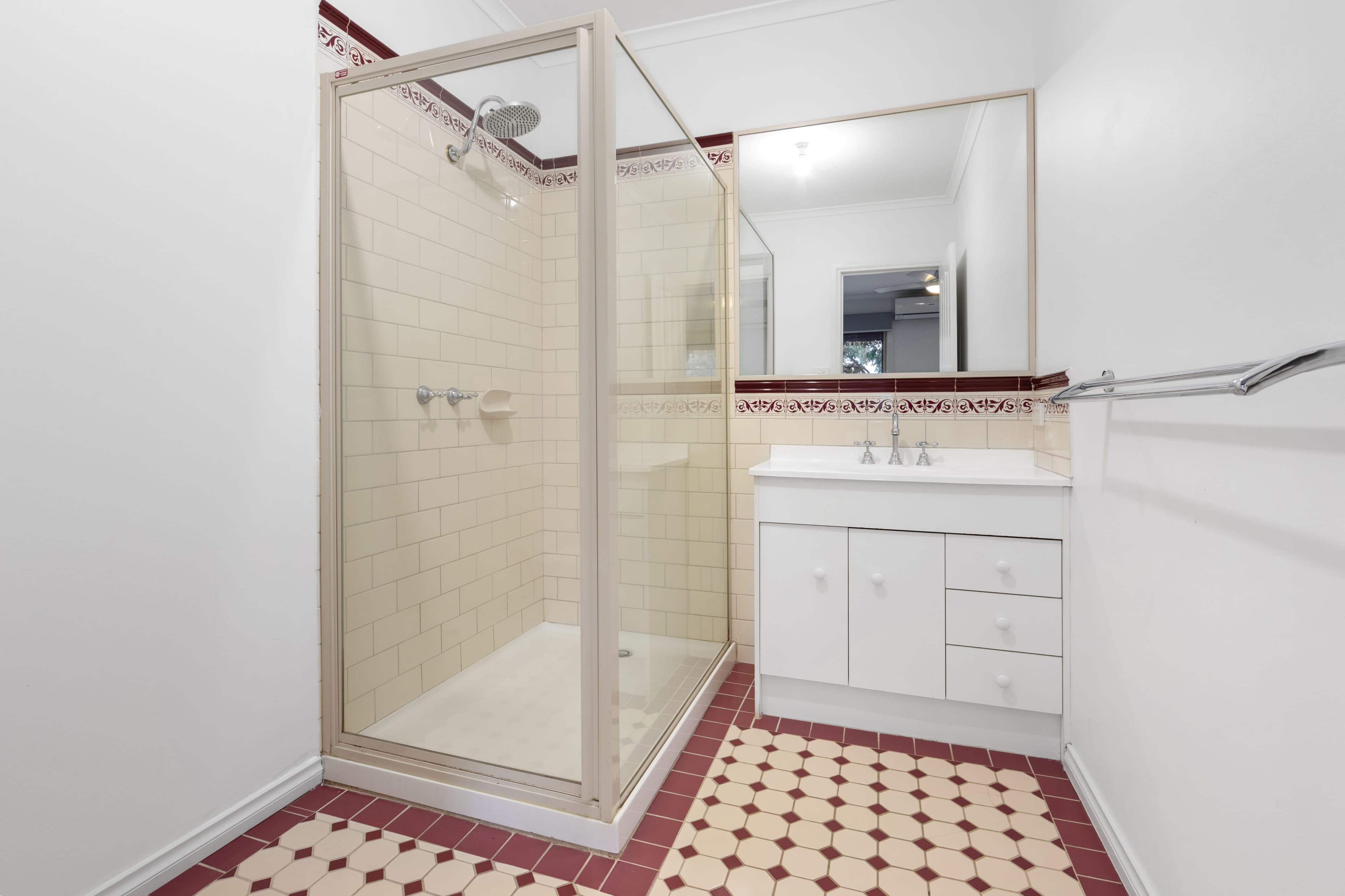 4 Avon Walk, Taylors Hill VIC 3037, Taylors Hill - Thumbnail 6