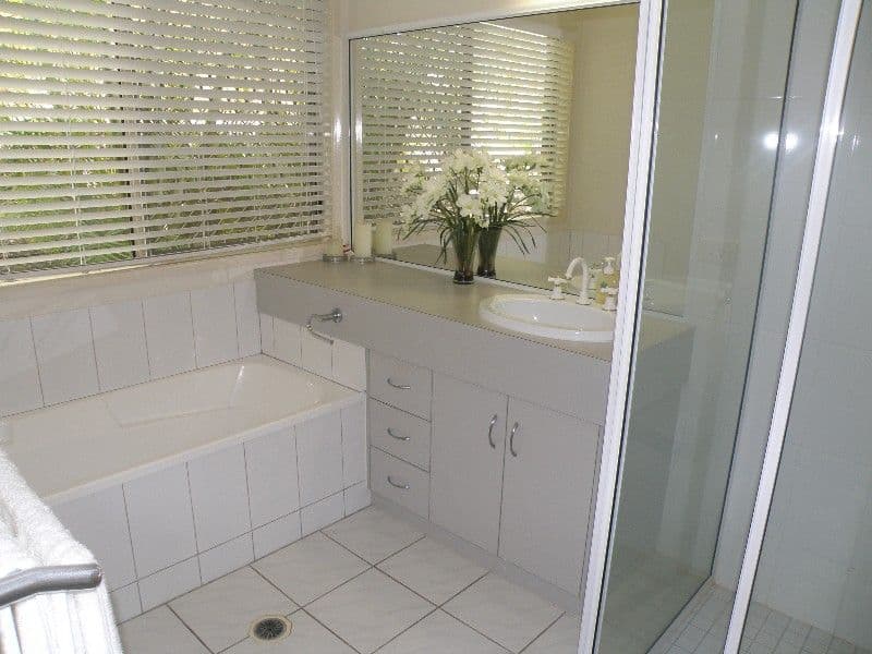 31 Murrays Road, GLENELLA QLD 4740, Glenella - Thumbnail 6