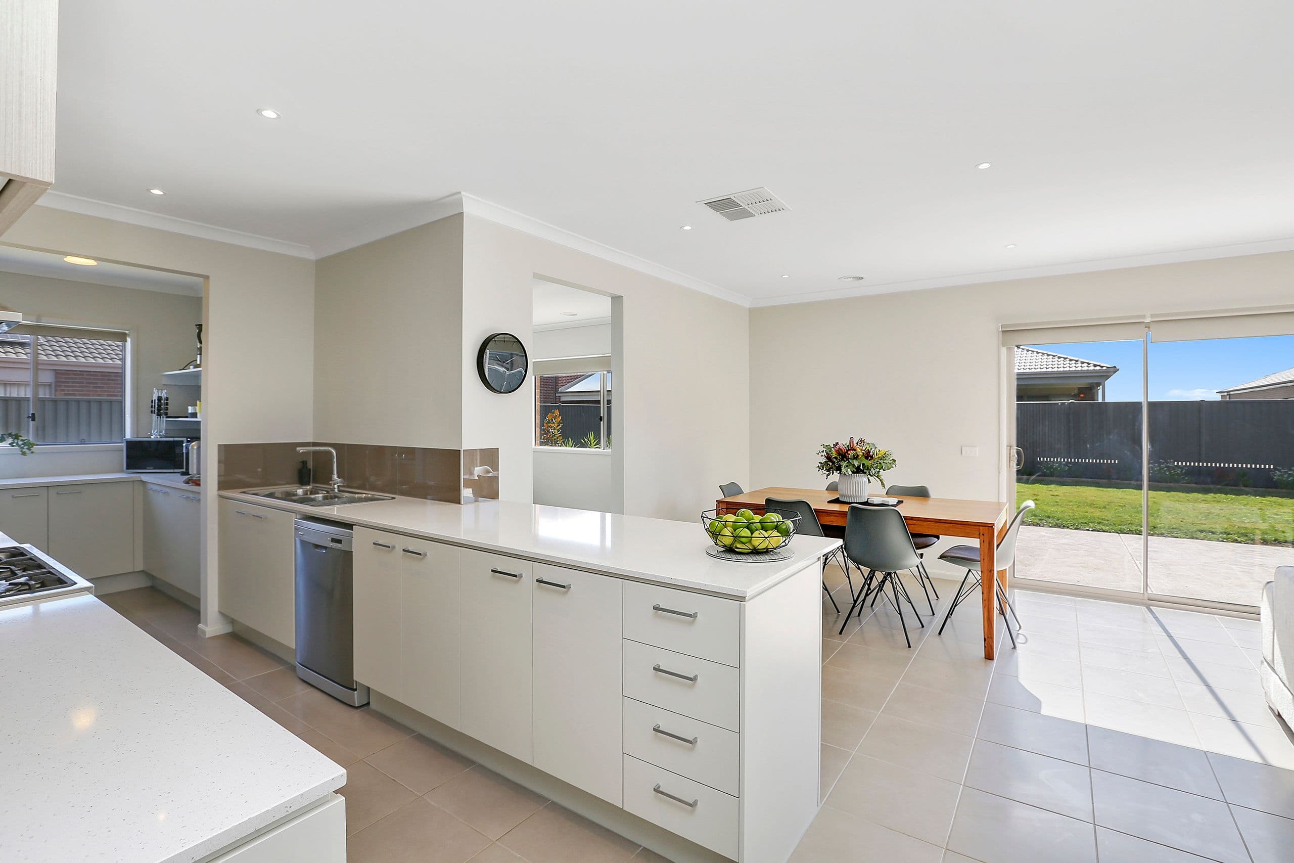 75 Eastlakes Boulevard, Lara VIC 3212, Lara - Thumbnail 3