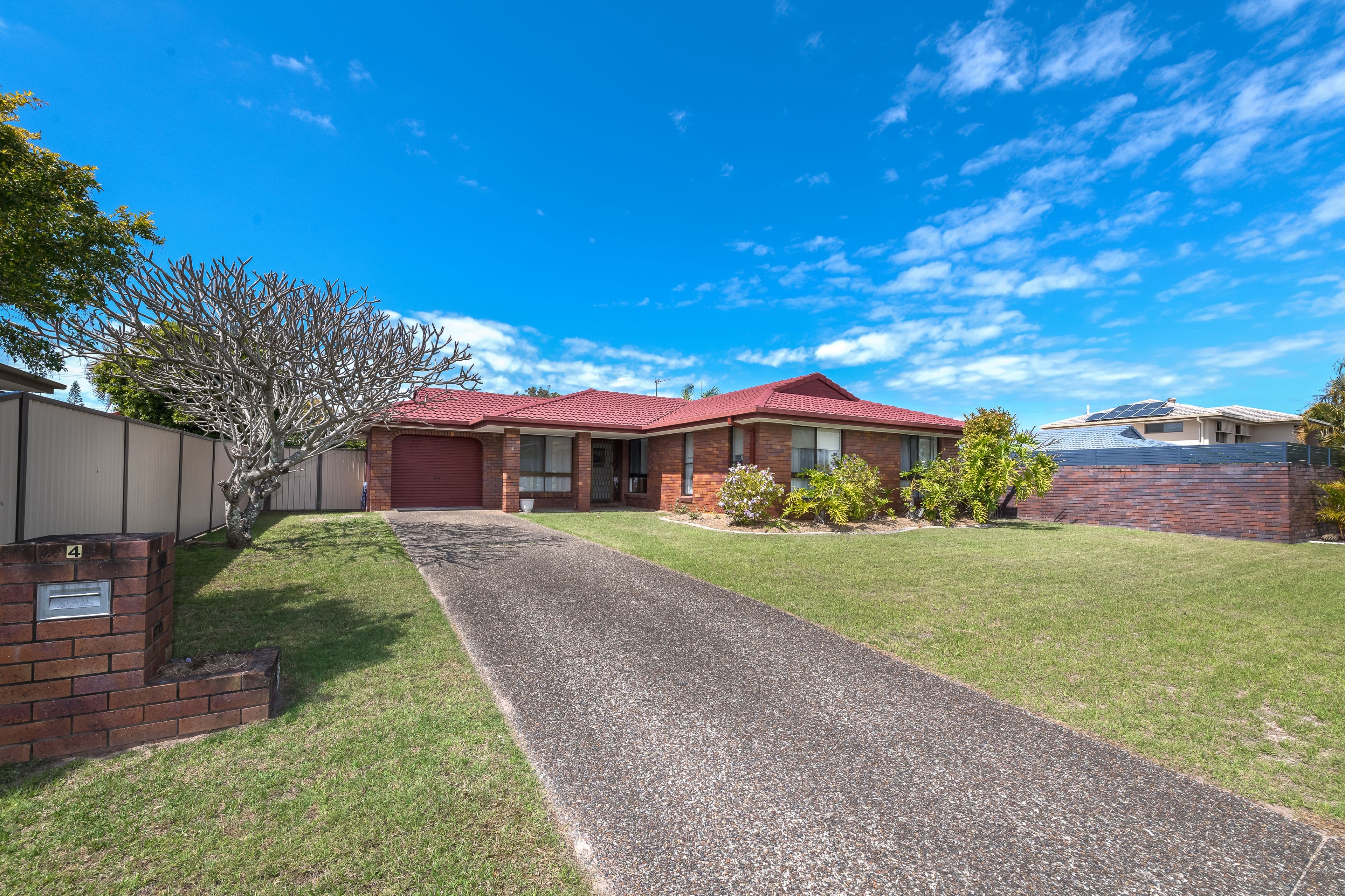 4 Viola Avenue, Hollywell QLD 4216, Hollywell - Thumbnail 2