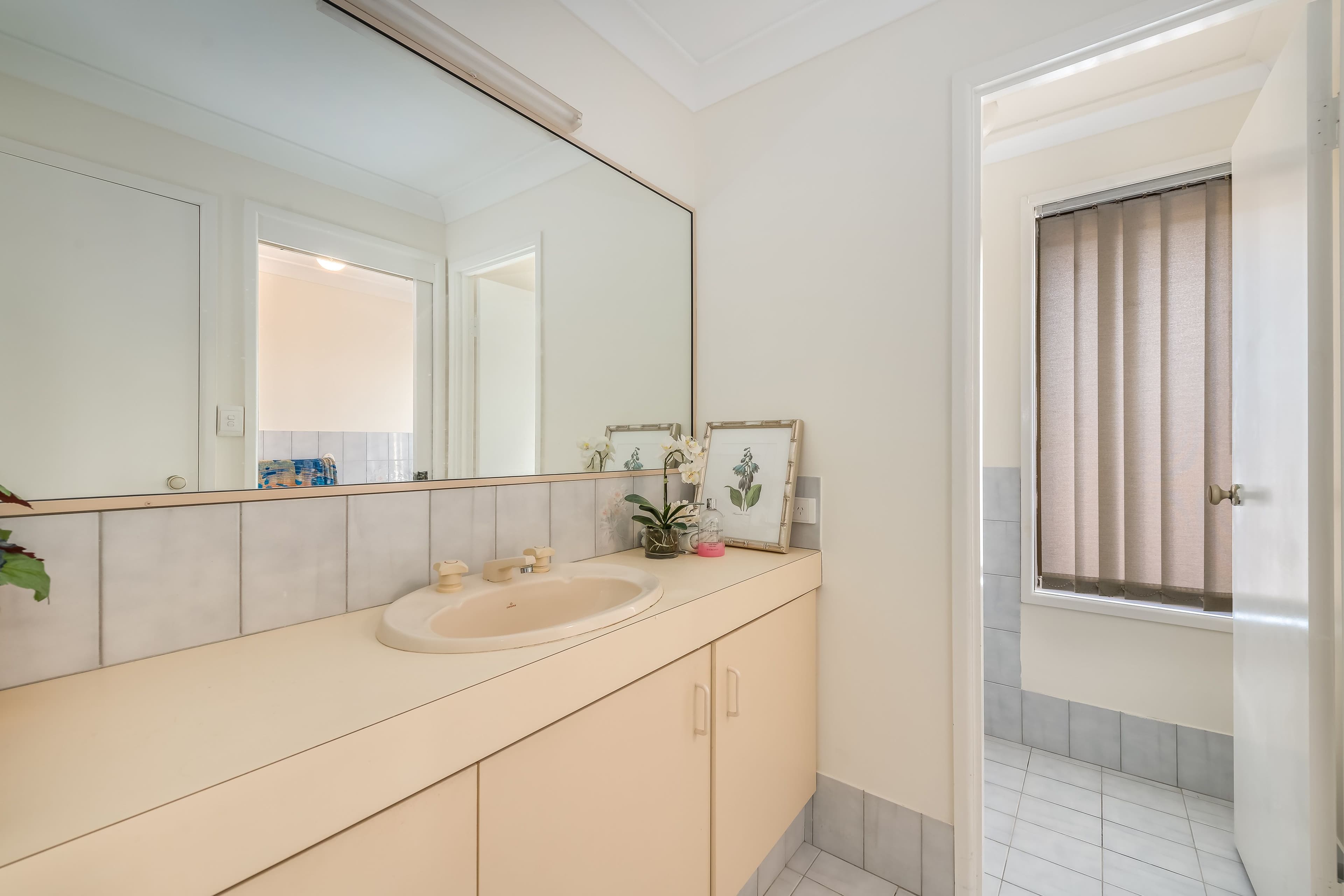 4 Viola Avenue, Hollywell QLD 4216, Hollywell - Thumbnail 8