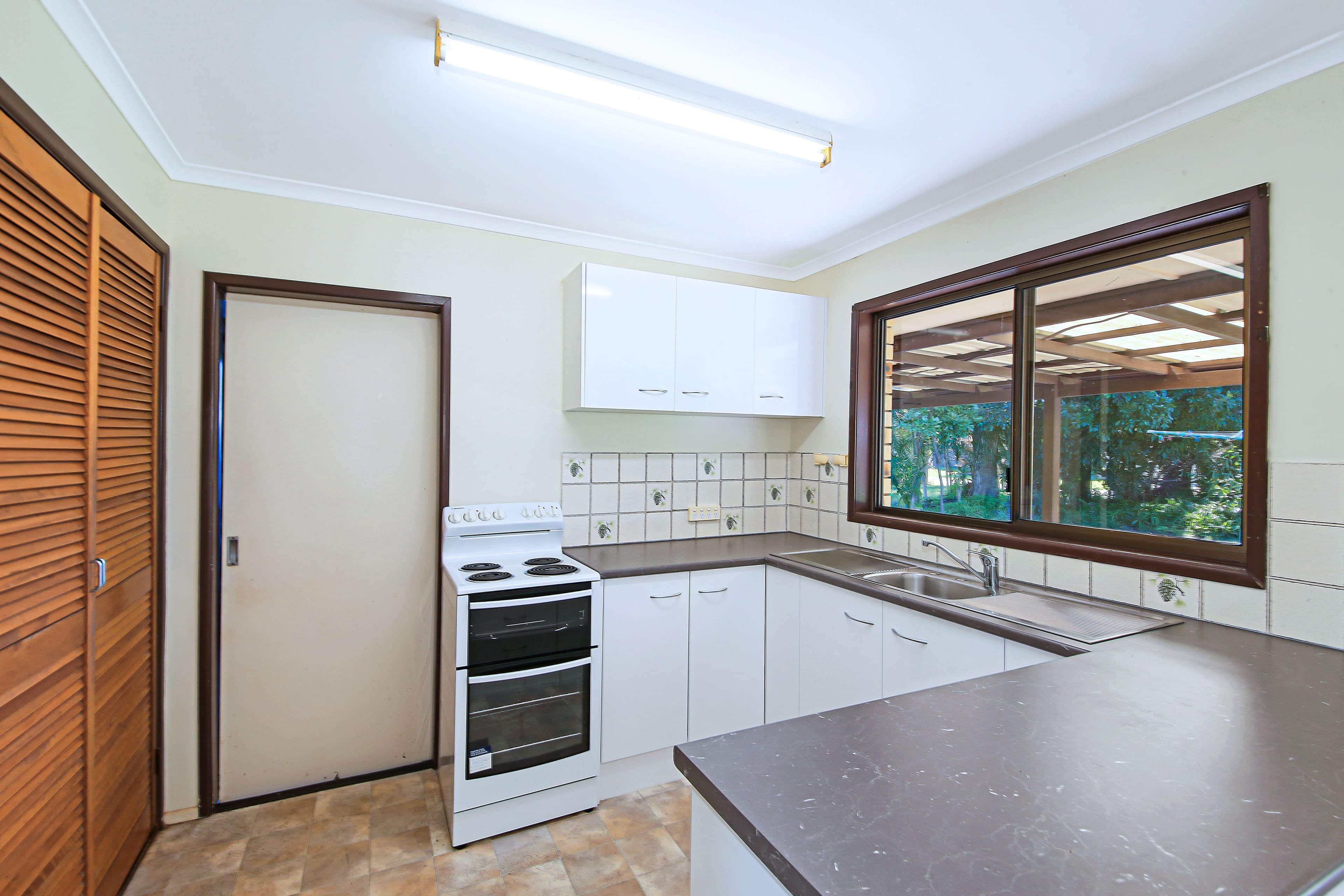 184 Westminster Avenue, Golden Beach QLD 4551, Golden Beach - Thumbnail 6