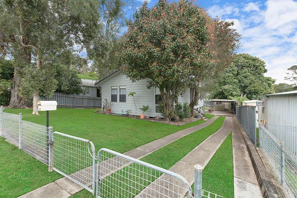 10 Ellesmere Street, Booragul NSW 2284, Booragul - Image 1