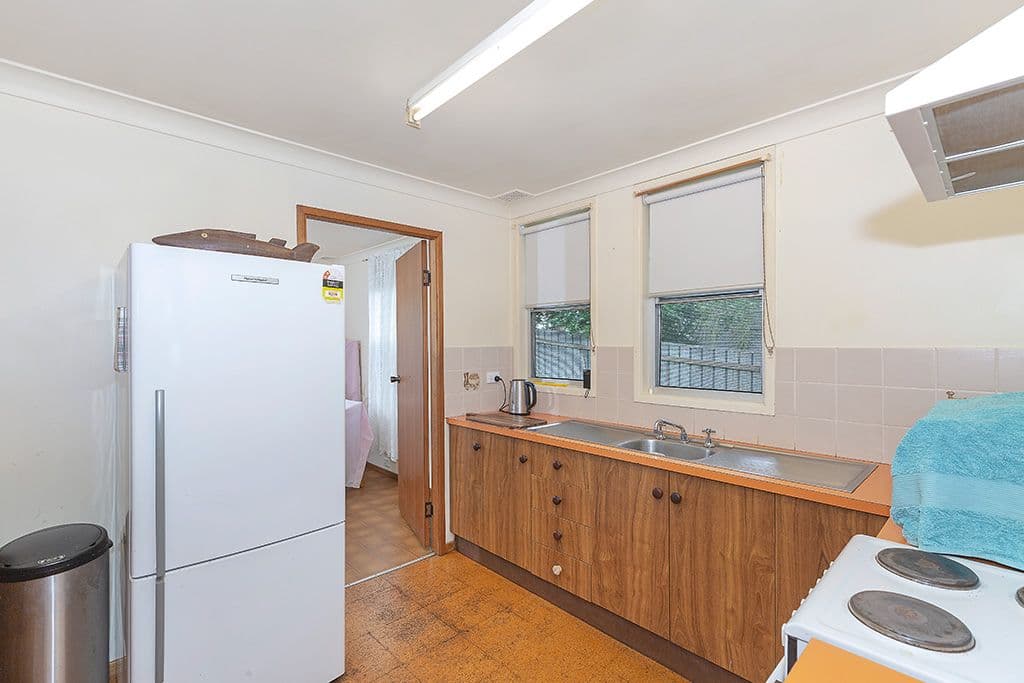 10 Ellesmere Street, Booragul NSW 2284, Booragul - Thumbnail 4