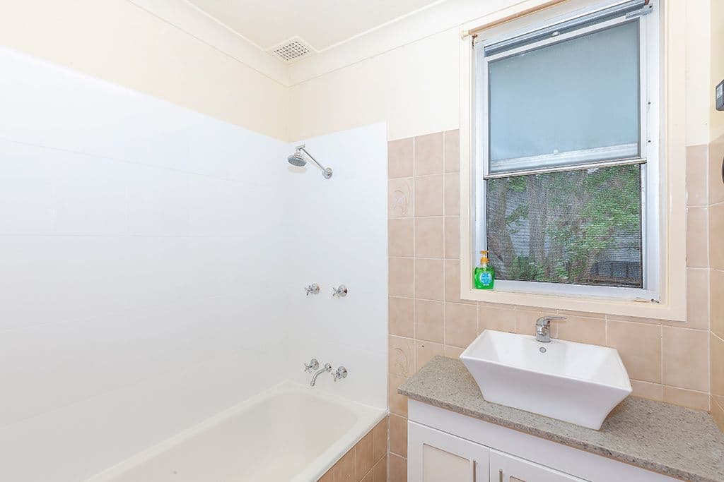 10 Ellesmere Street, Booragul NSW 2284, Booragul - Thumbnail 8